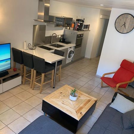 Appartement Moderne Au Centre-Ville De Vaison Exterior foto
